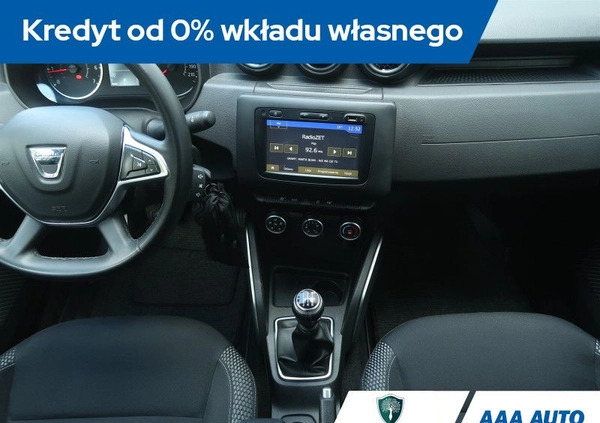 Dacia Duster cena 63000 przebieg: 30438, rok produkcji 2018 z Jelenia Góra małe 254